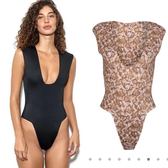 Dos Gardenias Jones One Piece Swimsuit Medusa Print Size 4 - Picture 1 of 10